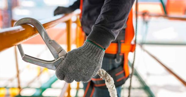 Lutter contre le non-respect des règles : 3 conseils pour améliorer durablement la sécurité au travail dans votre entreprise